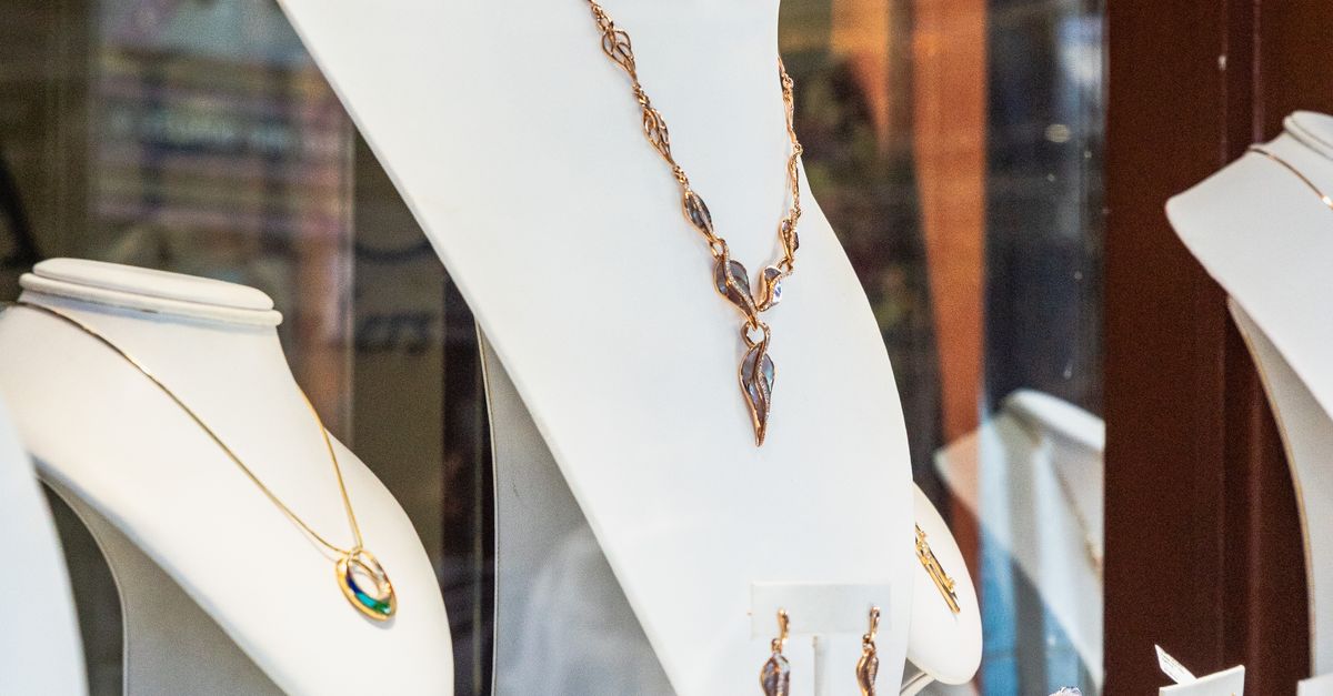 A Guide to Ethical Gemstone Sourcing in Brisbane